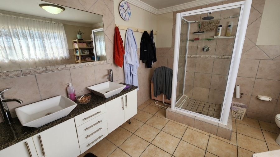 3 Bedroom Property for Sale in Seemeeu Park Western Cape